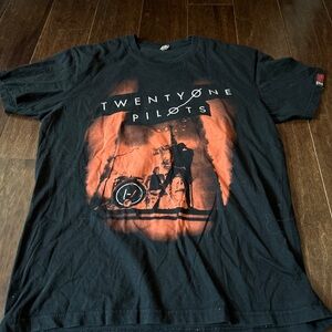 TWENTY ONE PILOTS 2017 TOUR TEE